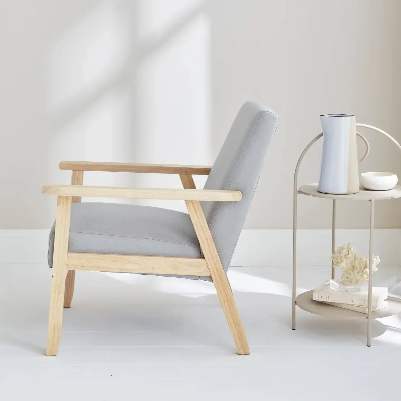 Fauteuil scandinave vintage bois clair tissu bleu émeraude confort