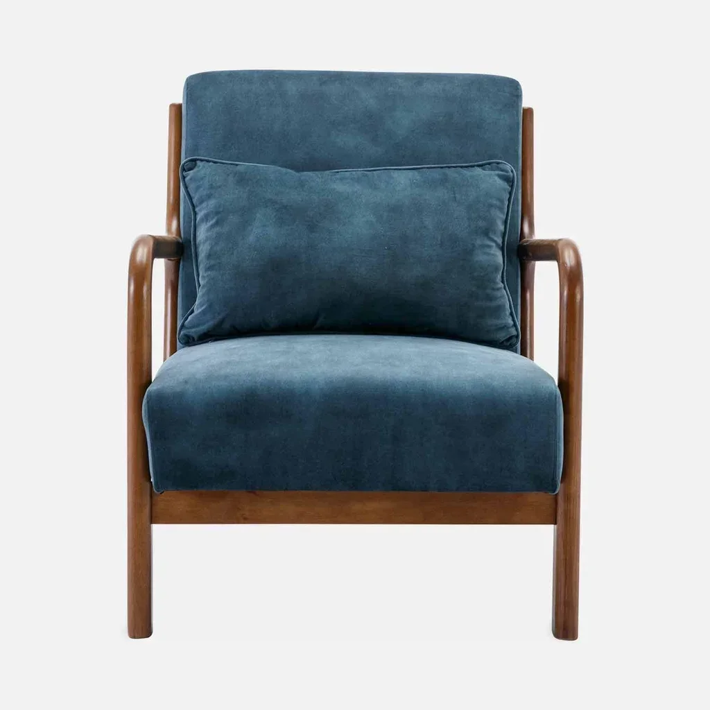 Poltrona scandinava velluto blu anatra legno noce hevea