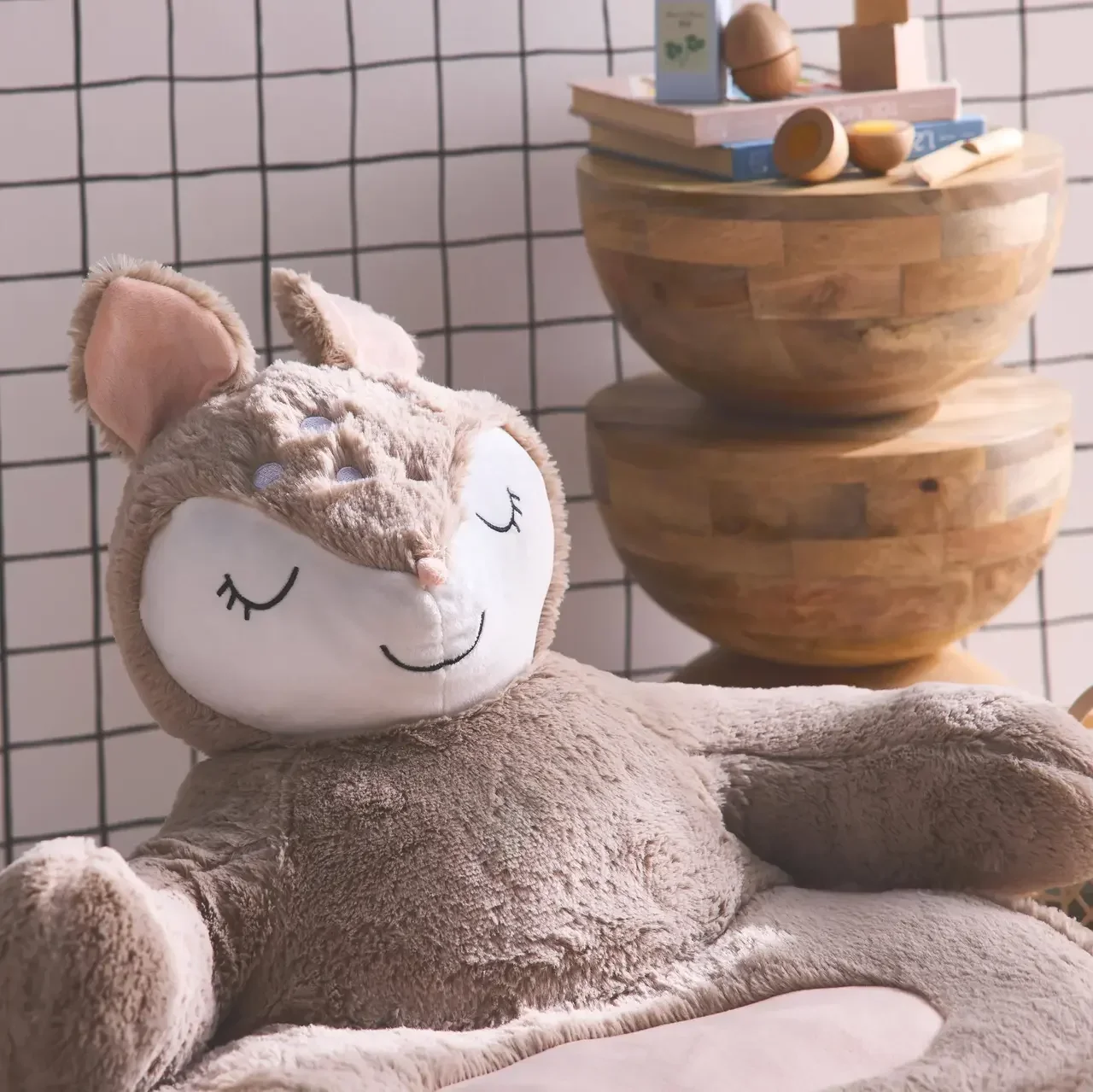 Fauteuil enfant motif faon doux et confortable pour chambre bébé