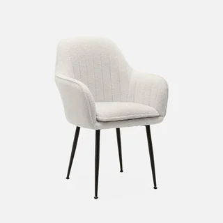 Poltrona Shella vintage aconchegante metal preto fosco e tecido bouclé branco