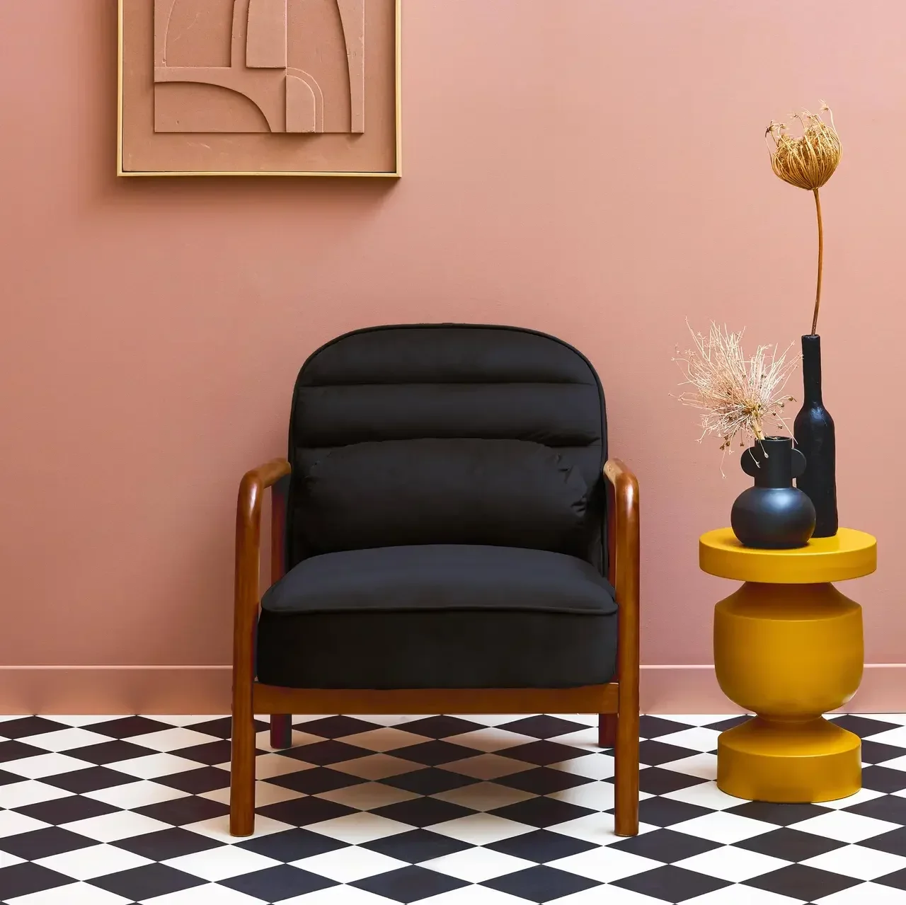 Fauteuil vintage Amélie velours noir et bois hévéa noyer
