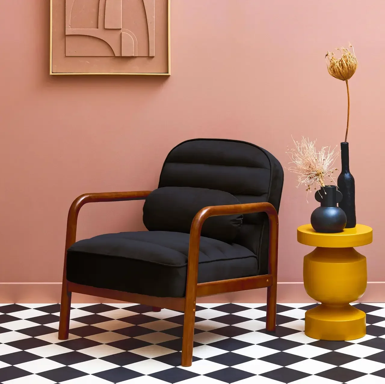 Fauteuil vintage Amélie velours noir et bois hévéa noyer