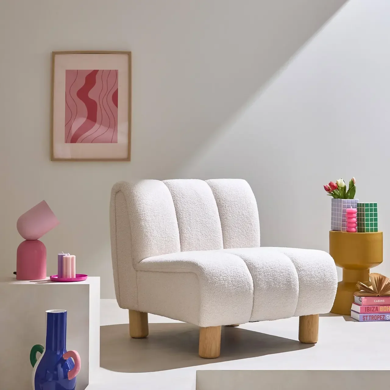 Fauteuil relax arrondi bois hévéa tissu bouclette Angel