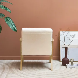 Fauteuil scandinave hévéa simili fourrure gris confort cocooning