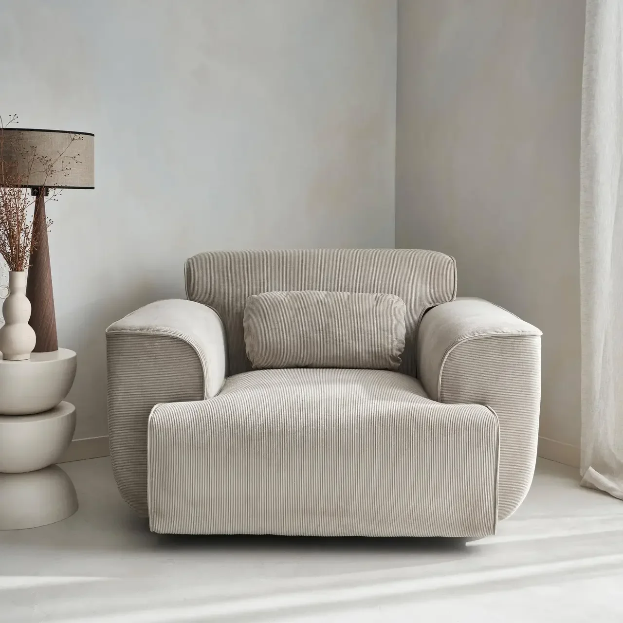 Fauteuil velours côtelé 1 place gris design minimaliste salon