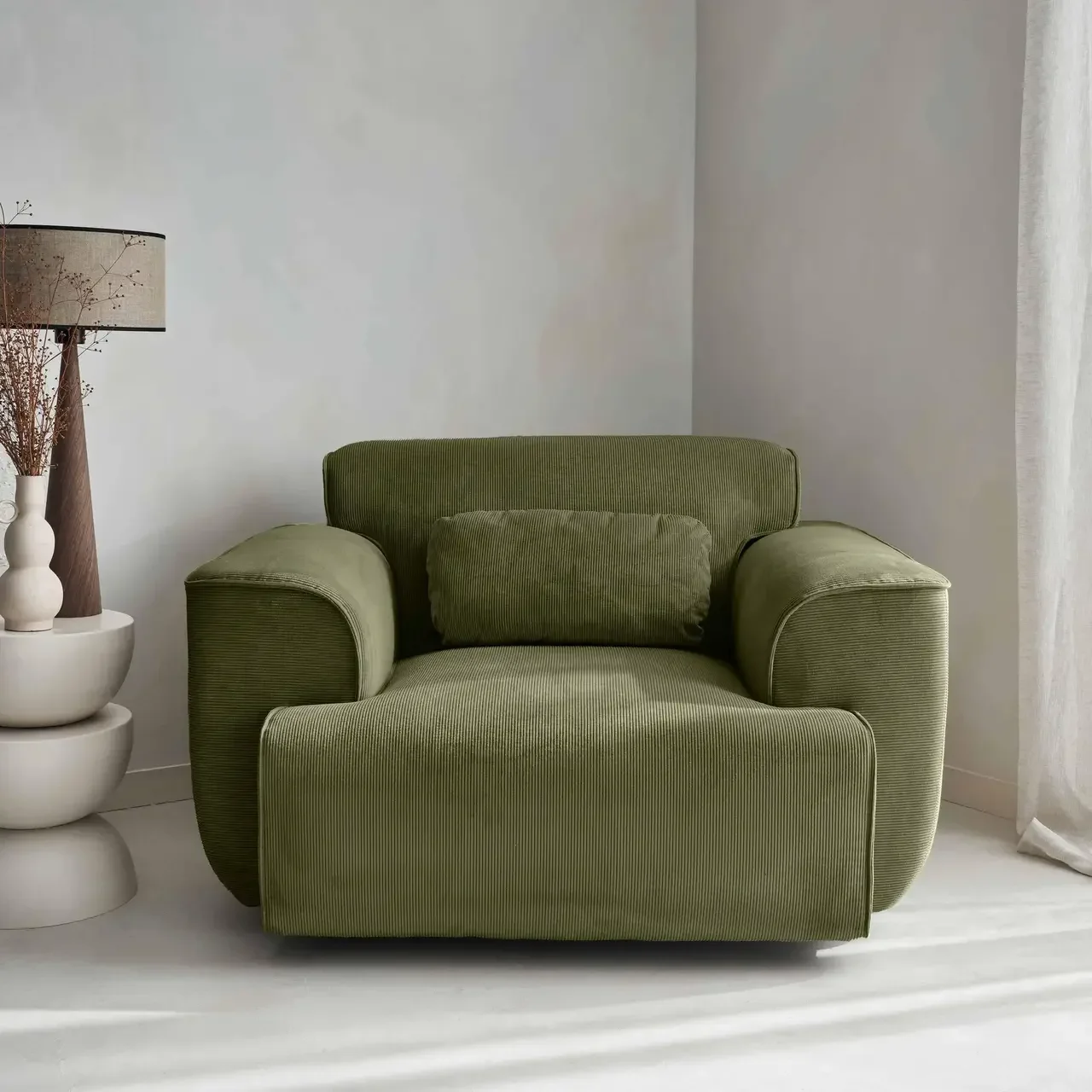 Fauteuil velours côtelé 1 place Wallas – confort élégant et design minimaliste