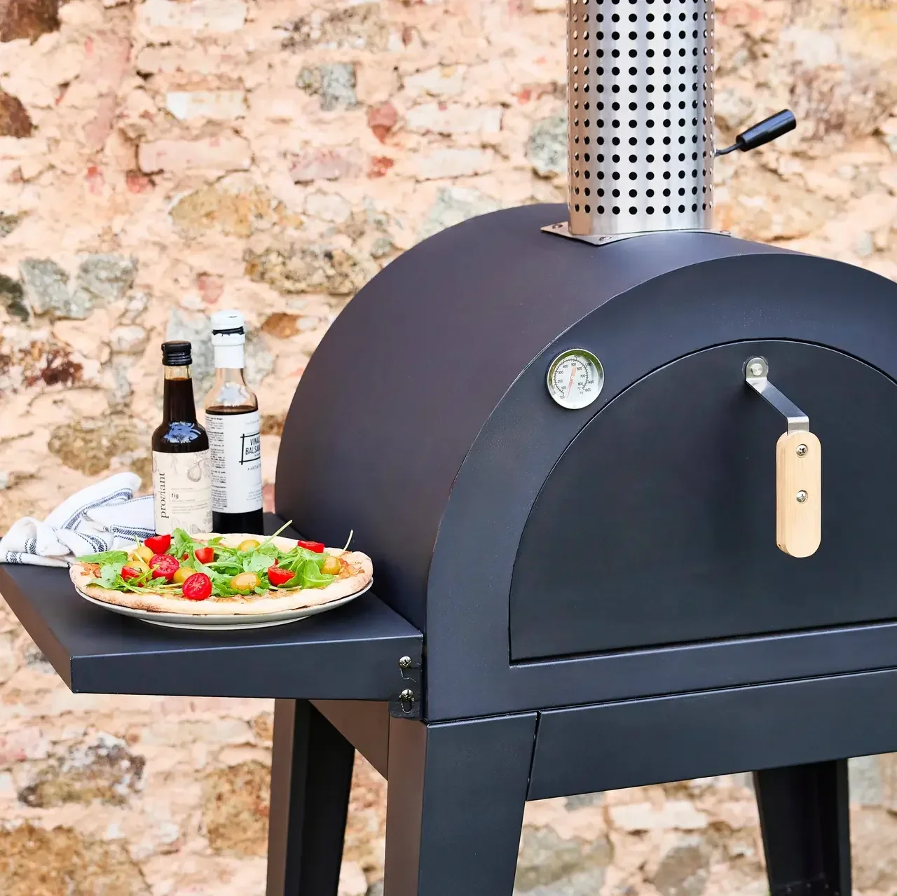 Four à pizza extérieur charbon Giulia avec pierre réfractaire et cheminée
