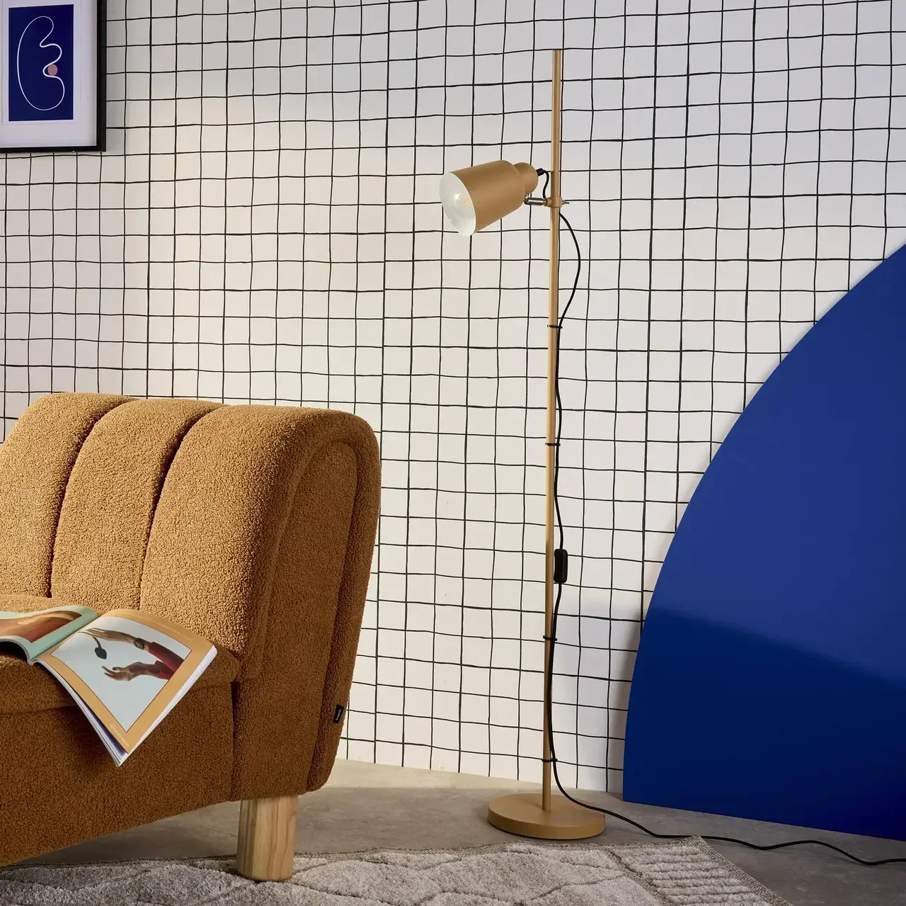 Lampadaire métal design intérieur 145 cm hauteur – style industriel et contemporain, lumière douce et ajustable