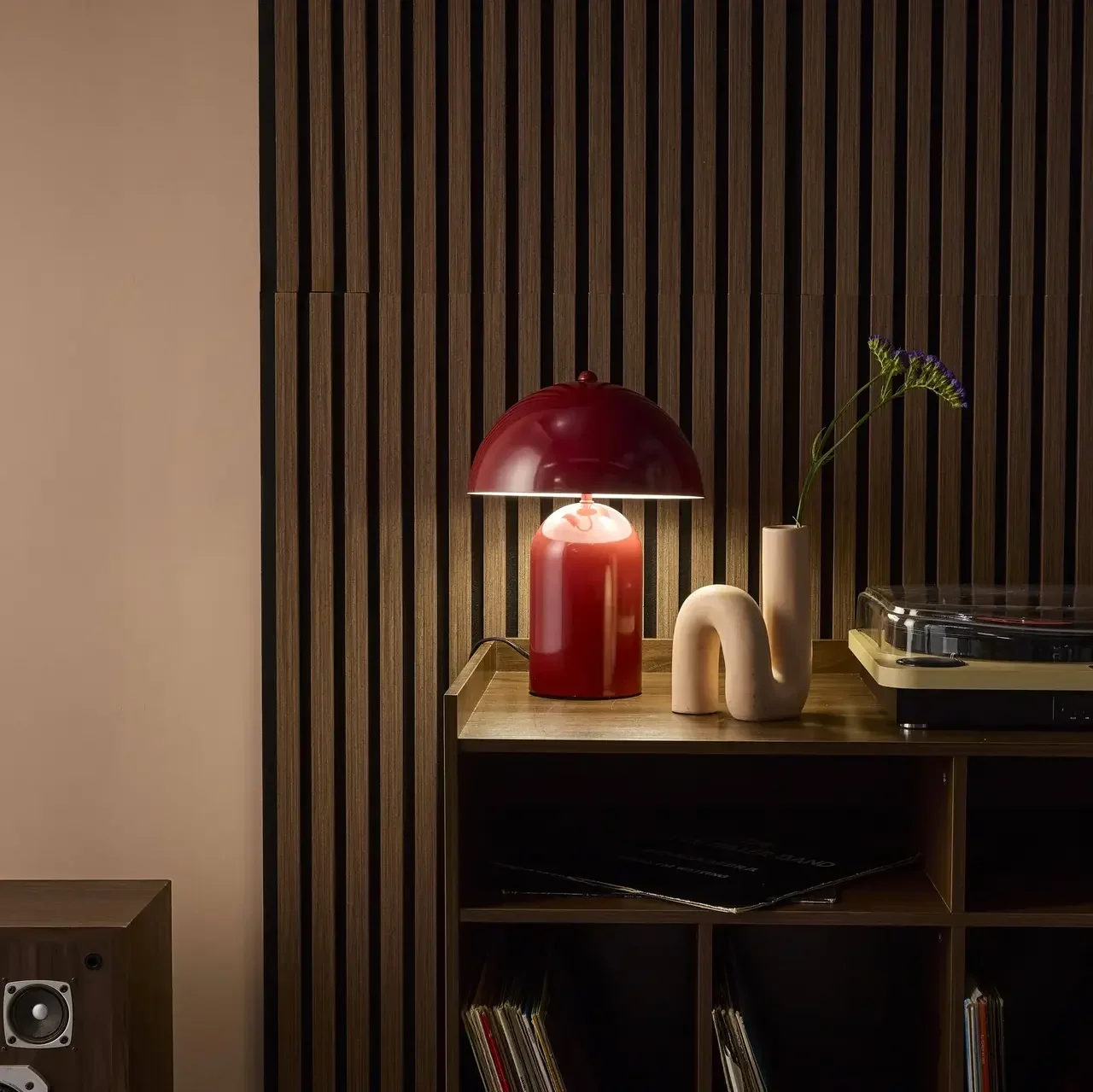 Modern mushroom style metal table lamp 25 cm