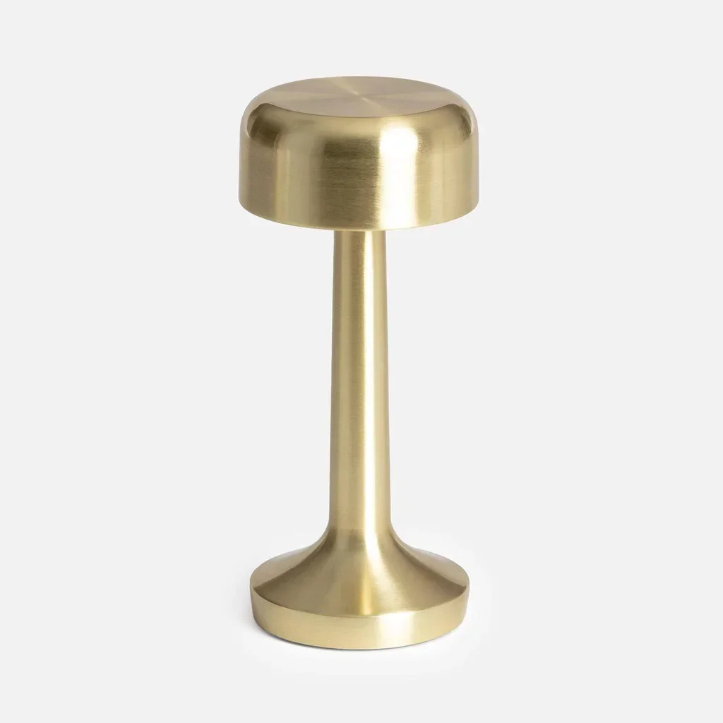Lampe LED dorée cylindrique Ø9 cm avec port USB pour salon