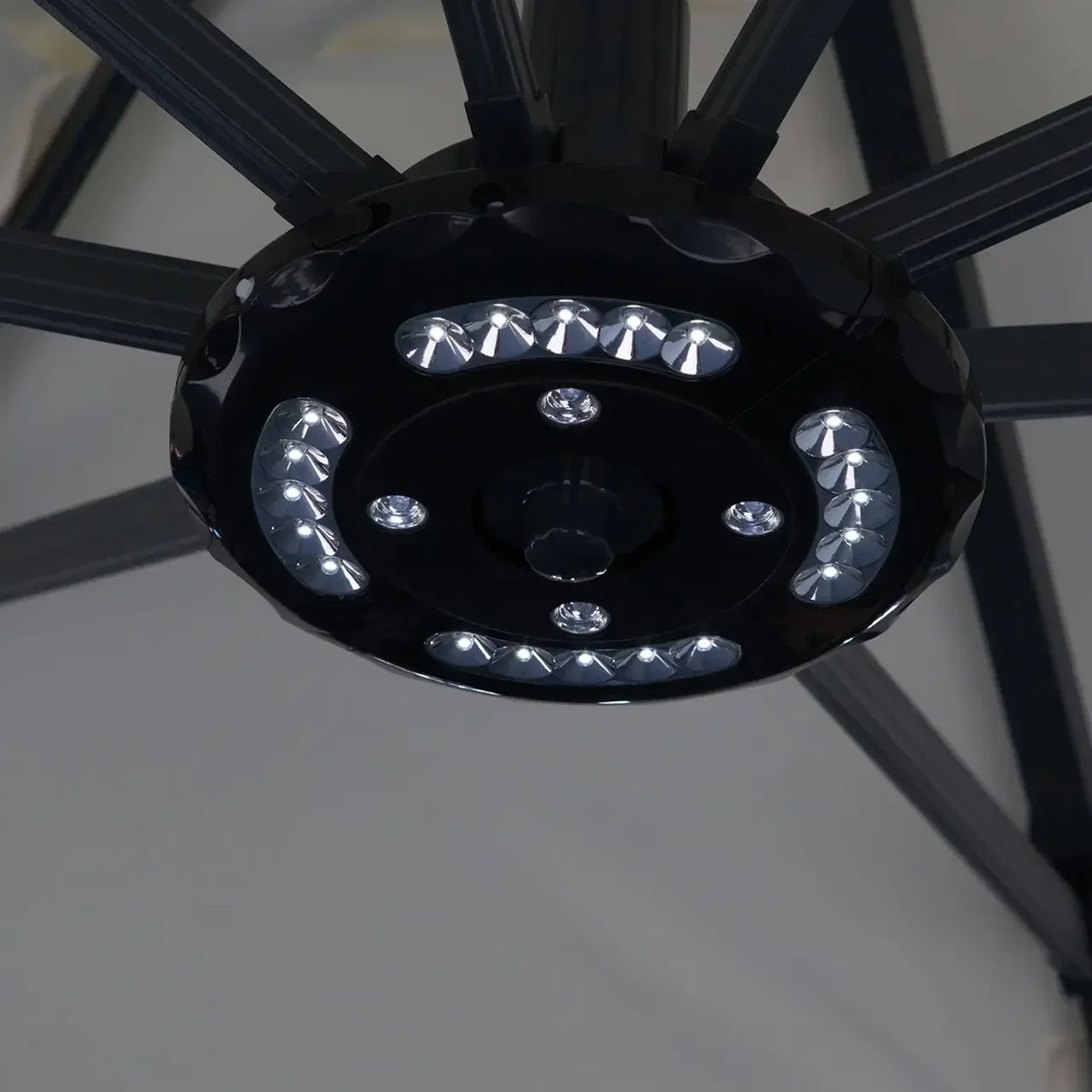 Lampe LED pour parasol de jardin - Éclairage extérieur 3 modes intensité