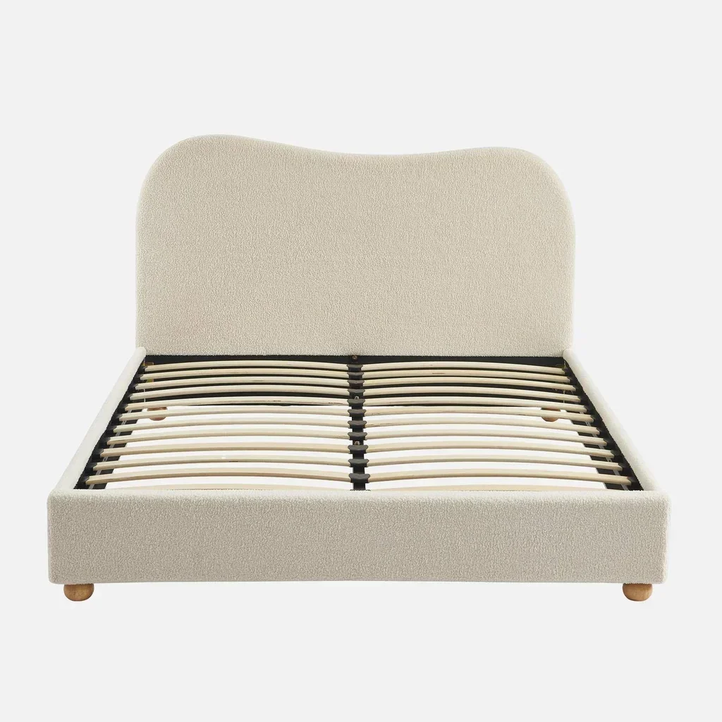 Lit 140x190 capitonné blanc bouclette avec sommier intégré Aaron