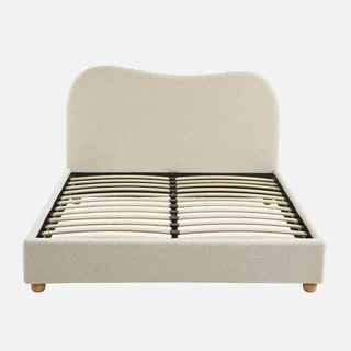 Lit 140x190 capitonné blanc bouclette avec sommier intégré Aaron
