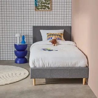Letto 90x190 cm Marlon tessuto con rete a doghe e testiera