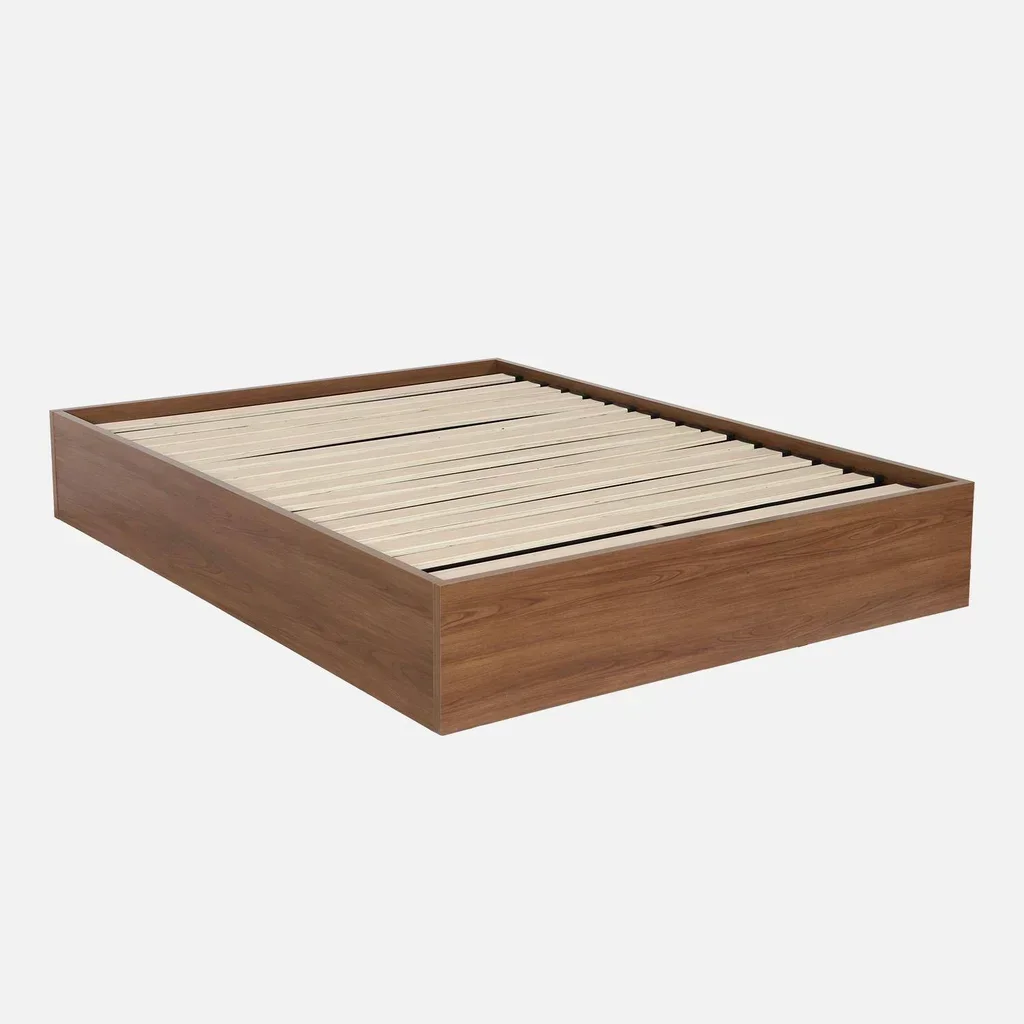 Lit coffre bois 140x190 cm avec sommier à lattes et rangement intégré