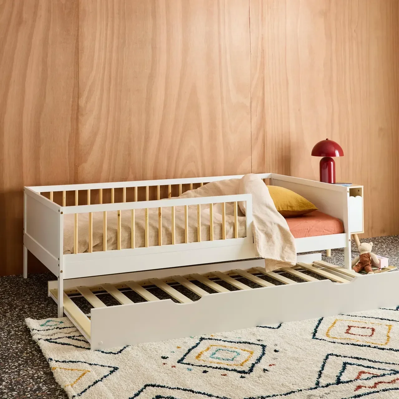 Lit junior Elio 90x190 pin massif avec tiroir gigogne et sommier lattes