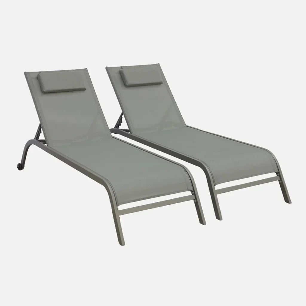 2 transats métalliques inclinables avec matelas et roues de déplacement