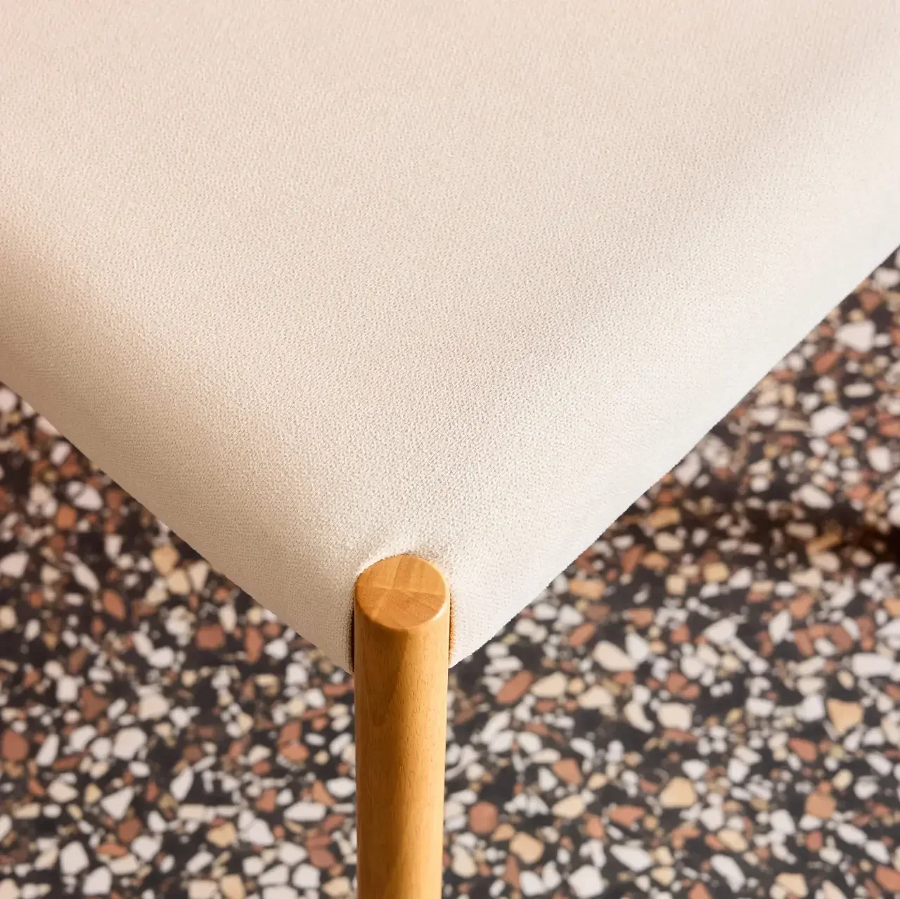 Chaises bohème hévéa tissu beige Ella vintage lot 2
