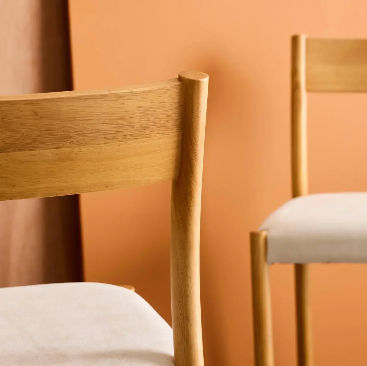 Chaises bohème hévéa tissu beige Ella vintage lot 2