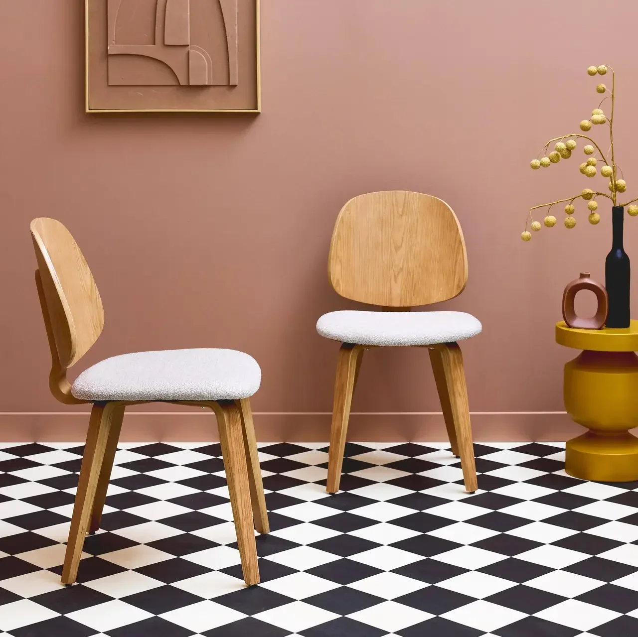 Lot 2 chaises design bois courbé bouclette texturée confort