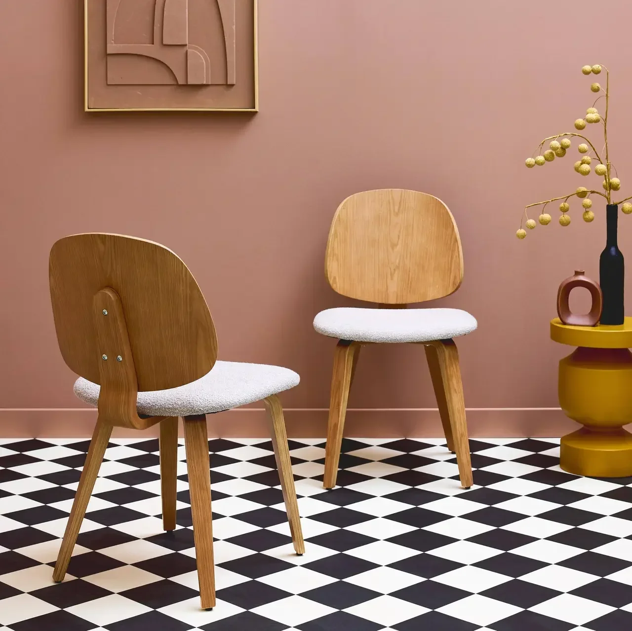 Lot 2 chaises design bois courbé bouclette texturée confort