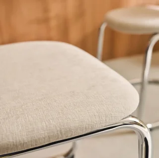 Chaises design cantilever métal chenille beige pieds chromés lot de 2