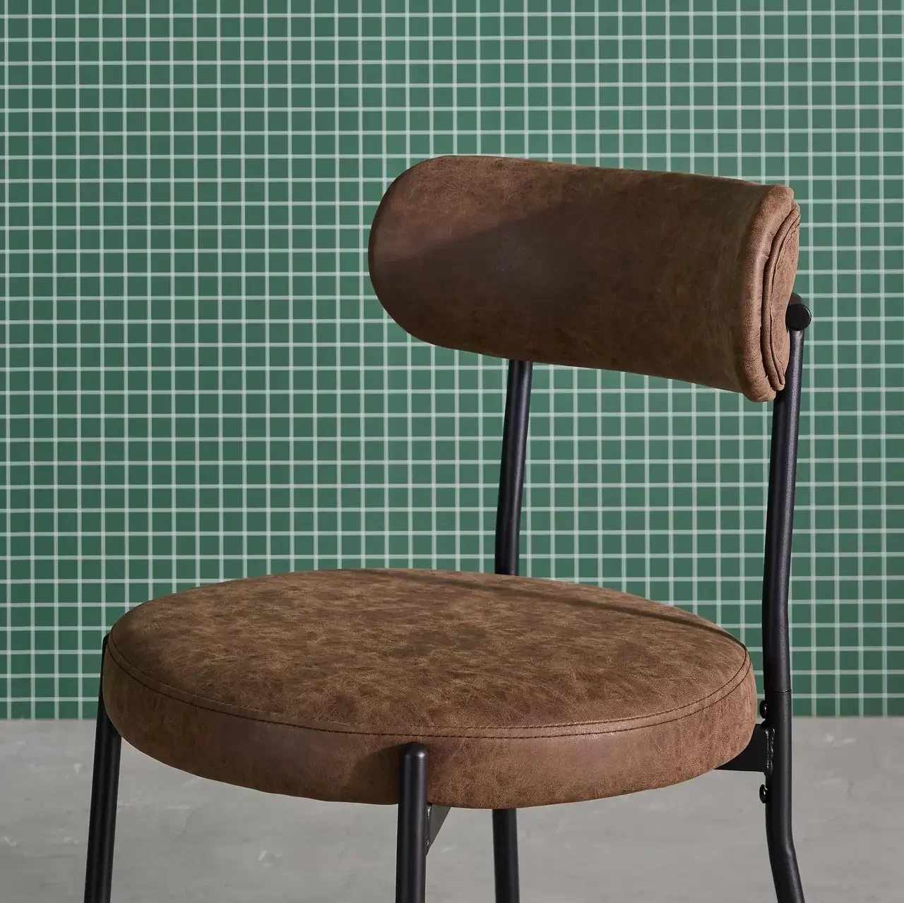 2 chaises design métal similicuir marron Livia