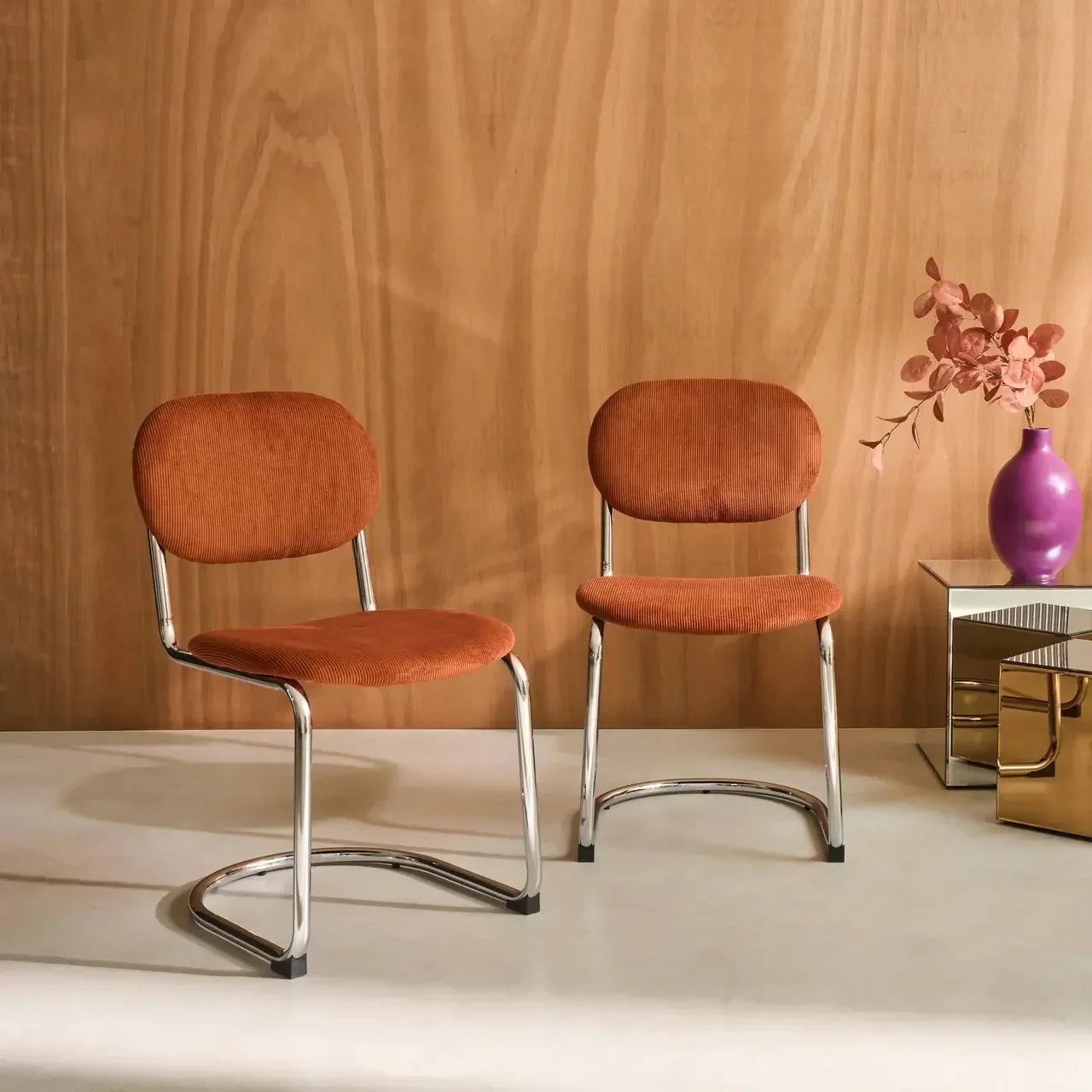 Chaises design velours côtelé marron piètement chromé Maloa lot de 2