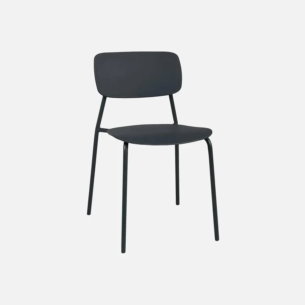 Lot 2 chaises empilables acier plastique jardin Liva