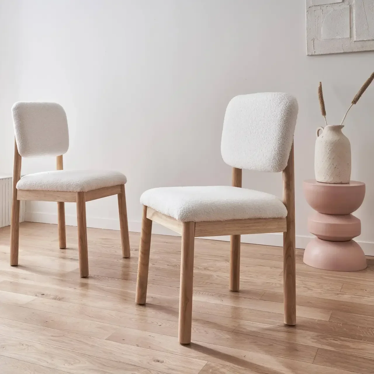 Lot 2 chaises hévéa assise bouclette blanche cosy