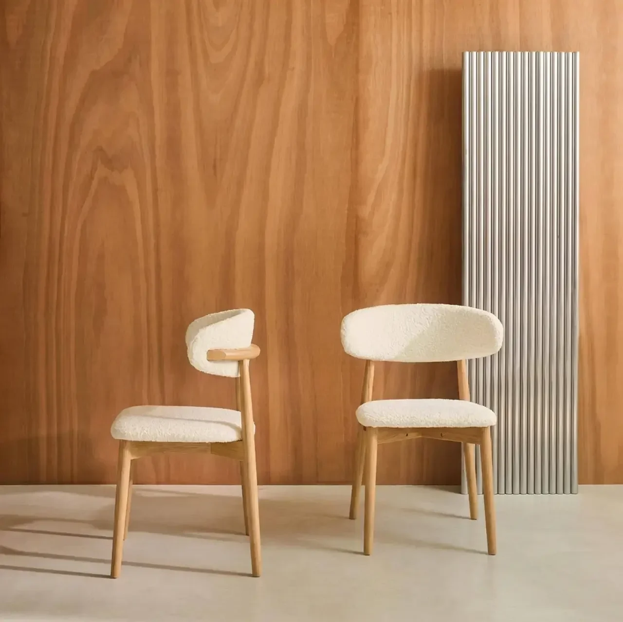Chaises scandinaves hévéa bouclette lot de 2 design nordique