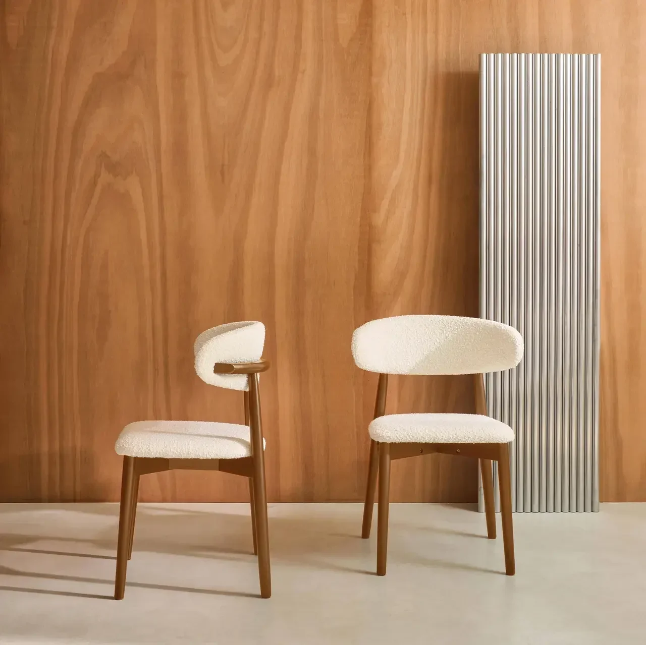 Lot de 2 chaises scandinaves hévéa bouclette