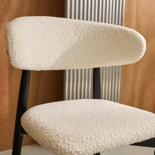 Lot 2 chaises scandinaves hévéa assise bouclette