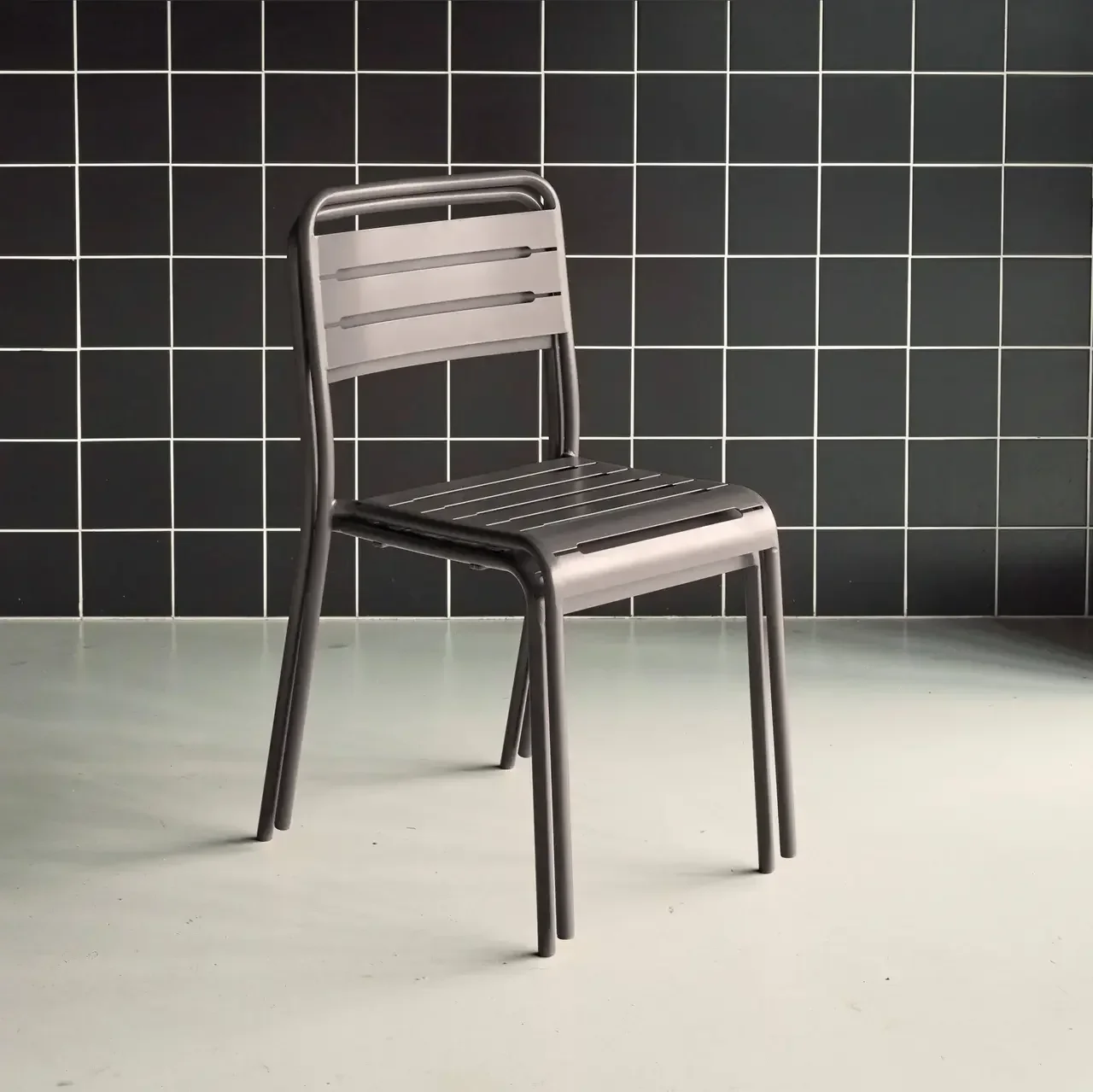 Lot 2 chaises jardin acier design bistrot Amélia empilables antirouille