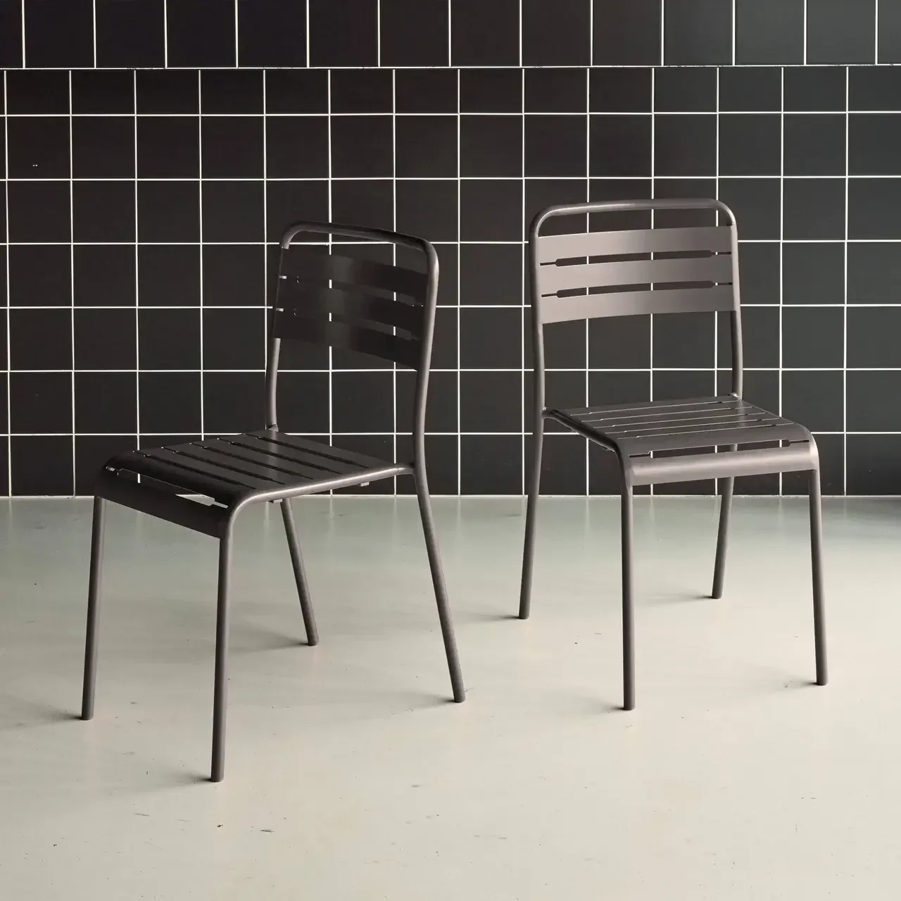 Lot 2 chaises jardin acier design bistrot Amélia empilables antirouille