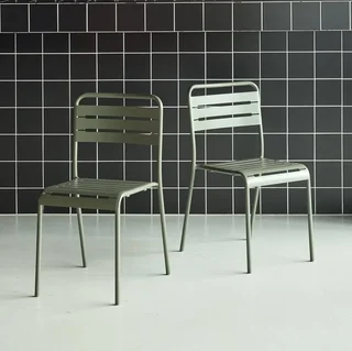 Lot 2 chaises bistrot jardin acier design intemporel empilables antirouille