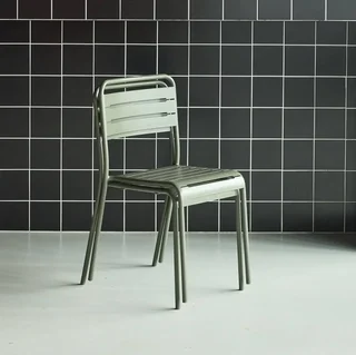 Lot 2 chaises bistrot jardin acier design intemporel empilables antirouille