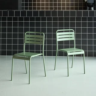 Lot 2 chaises jardin acier design bistrot intemporel empilables