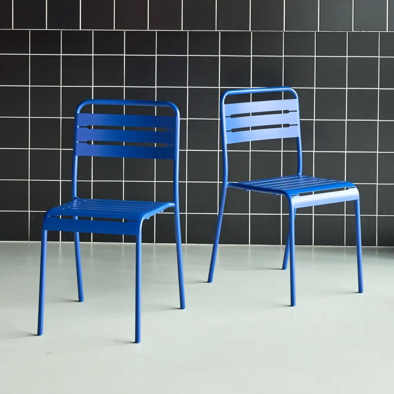 Lot 2 chaises jardin acier Amélia design bistrot empilables antirouille