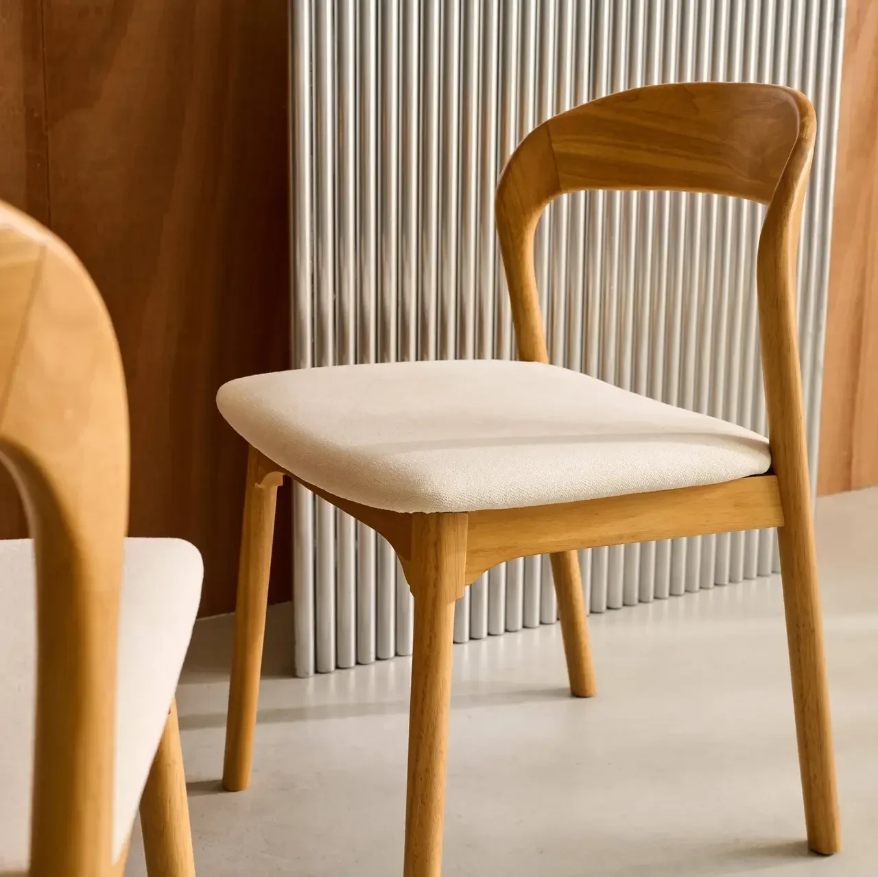 2 Vintage Hevea Wood Beige Fabric Chairs Athena Set