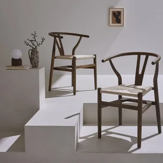 Deux chaises vintage bois hêtre et cordes tressées empilables