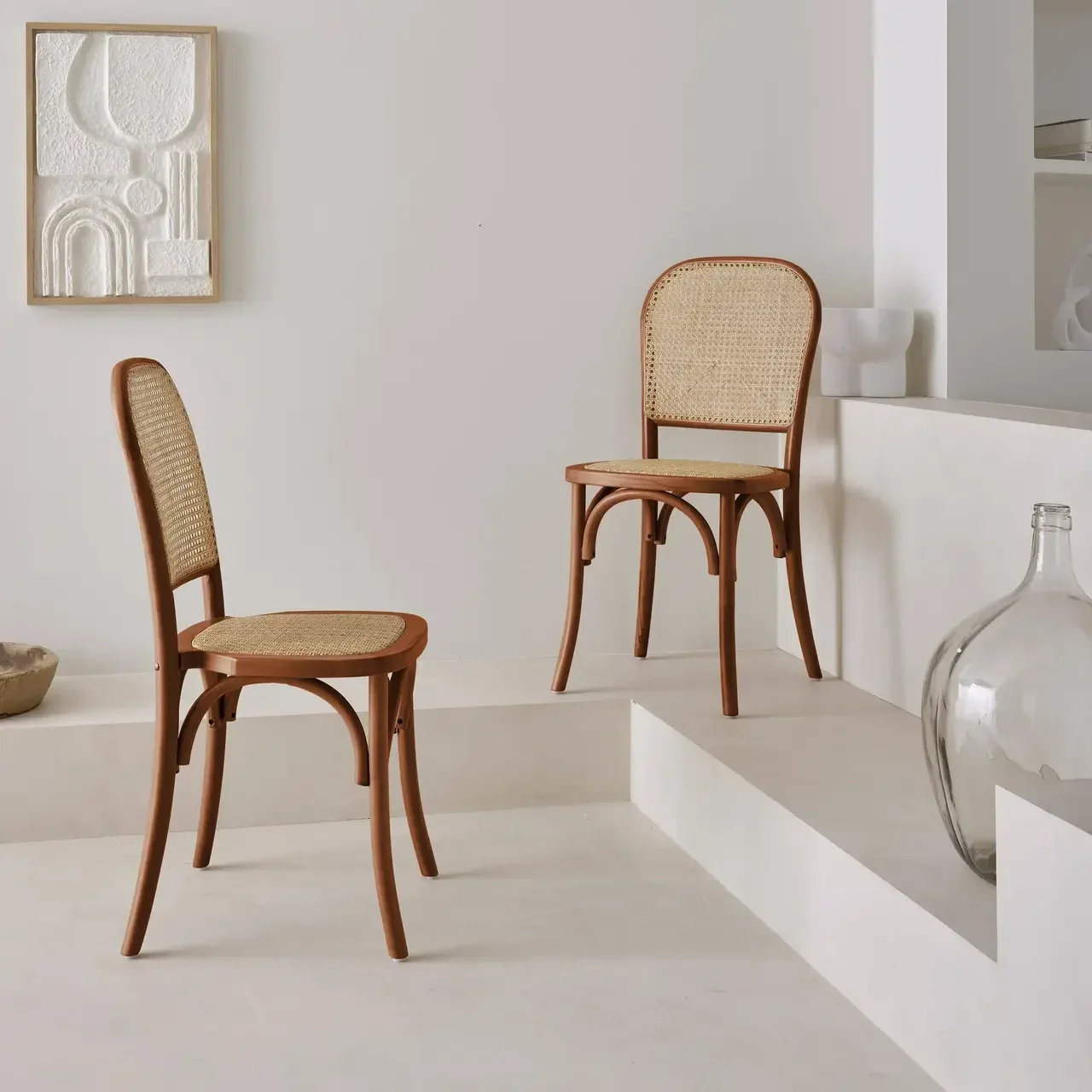 Lot 2 chaises vintage bois rotin style Montparnasse empilables