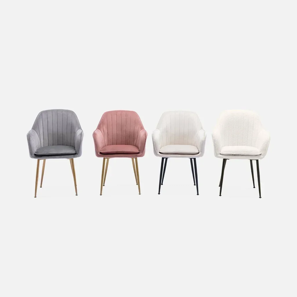 Lot de 2 fauteuils bouclette blancs vintage avec pieds métal noir