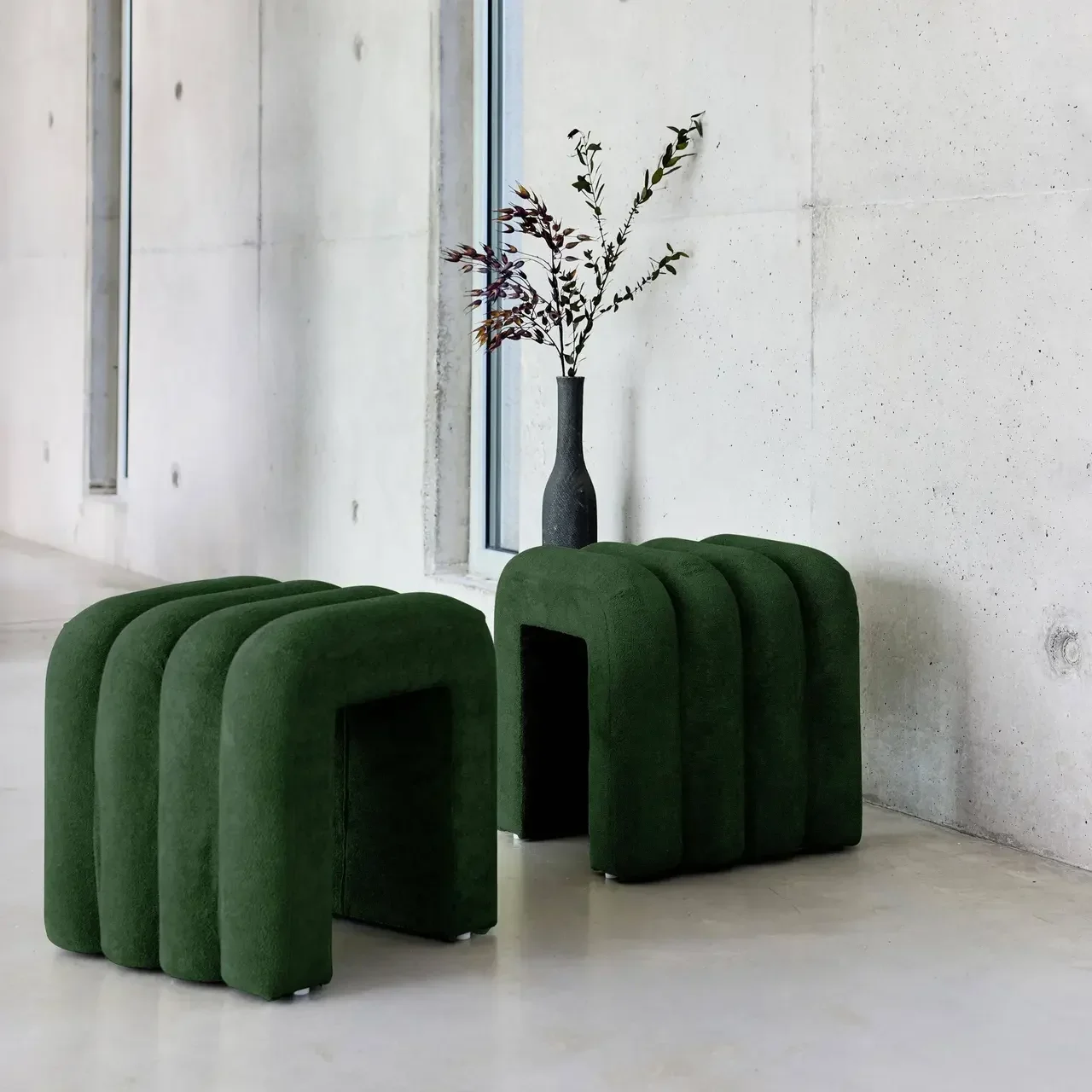 Conjunto de 2 pufes de design moderno em tecido bege ITO - assento quadrado com cantos arredondados 40 cm