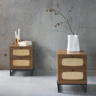 Set of 2 Dark Wood Rattan Nightstands 2 Drawers Vintage Retro Style