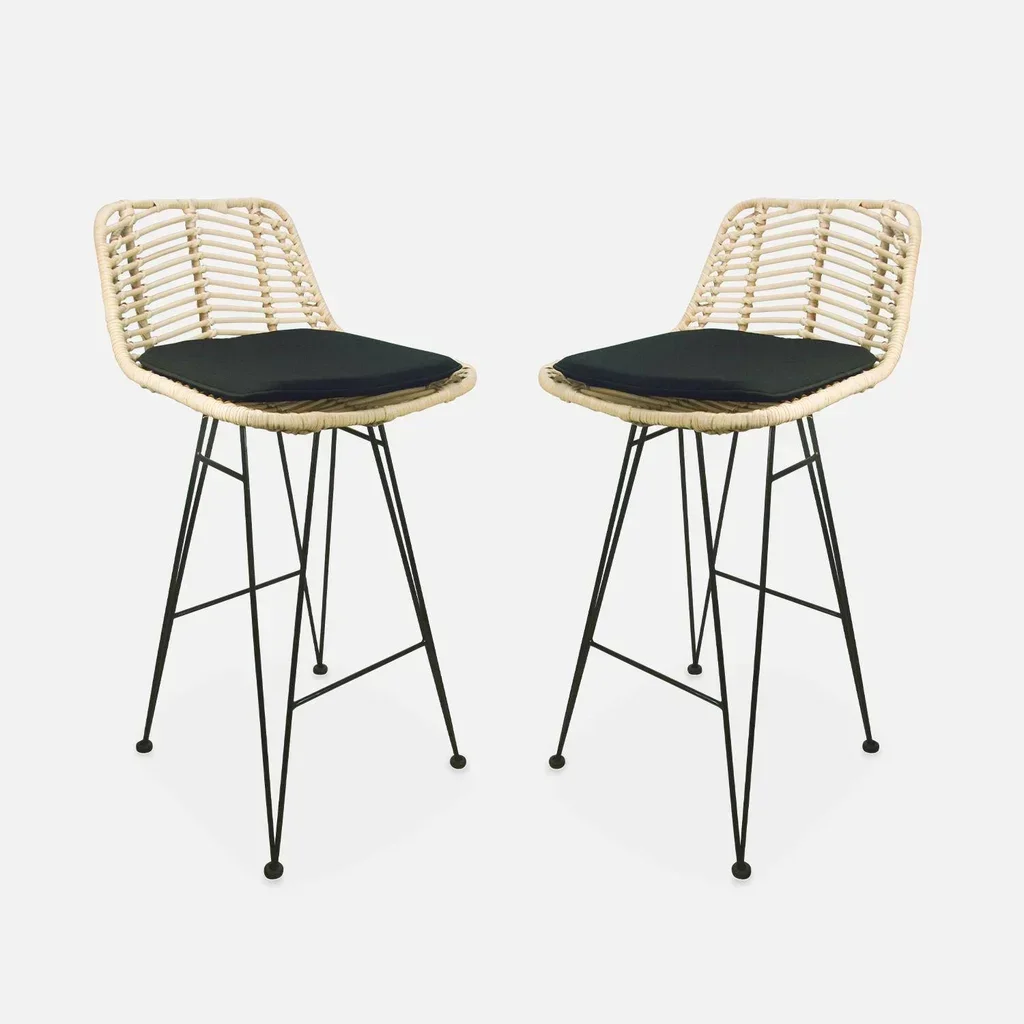 Lot de 2 tabourets de bar rotin et métal noir hauteur 67 cm