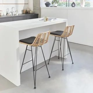 Lot de 2 tabourets de bar rotin et métal noir hauteur 67 cm
