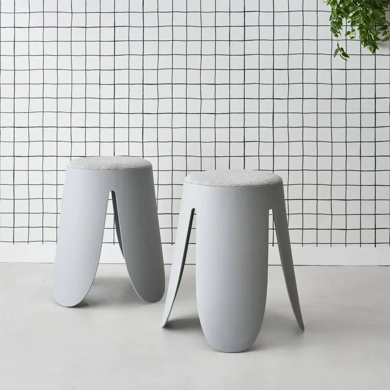 Lot 2 tabourets superposables bouclette texturée Niki noir