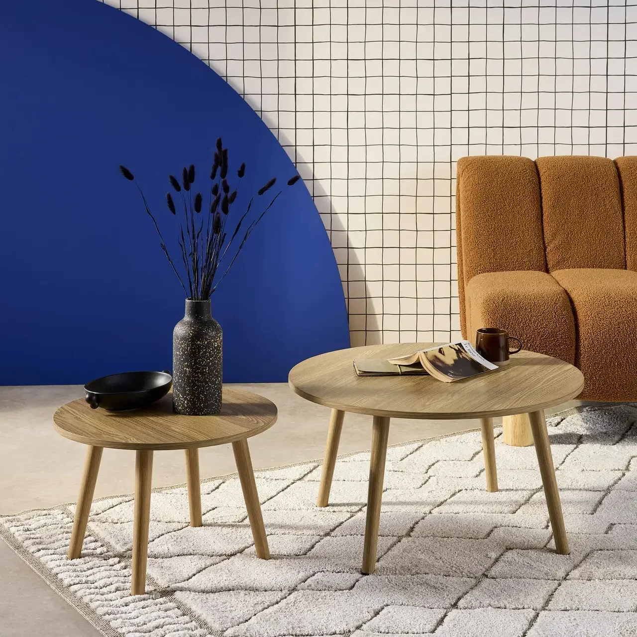 Set of 3 round retro side tables natural wood Scandinavian style Nepal