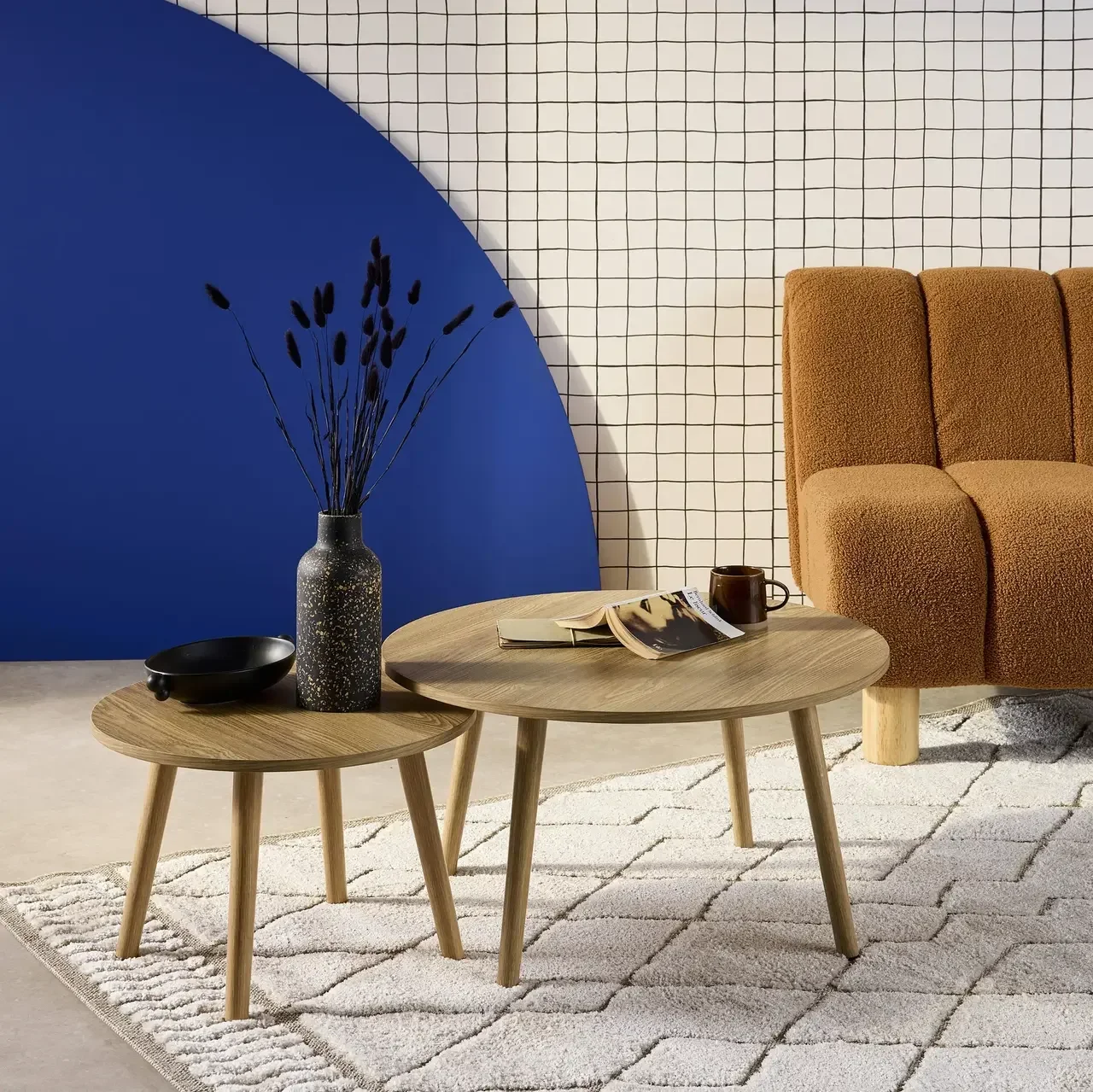 Set of 3 round retro side tables natural wood Scandinavian style Nepal